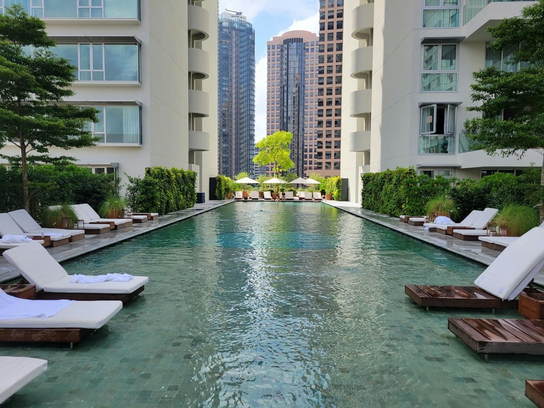Modern Singapore condominium pool and facilities